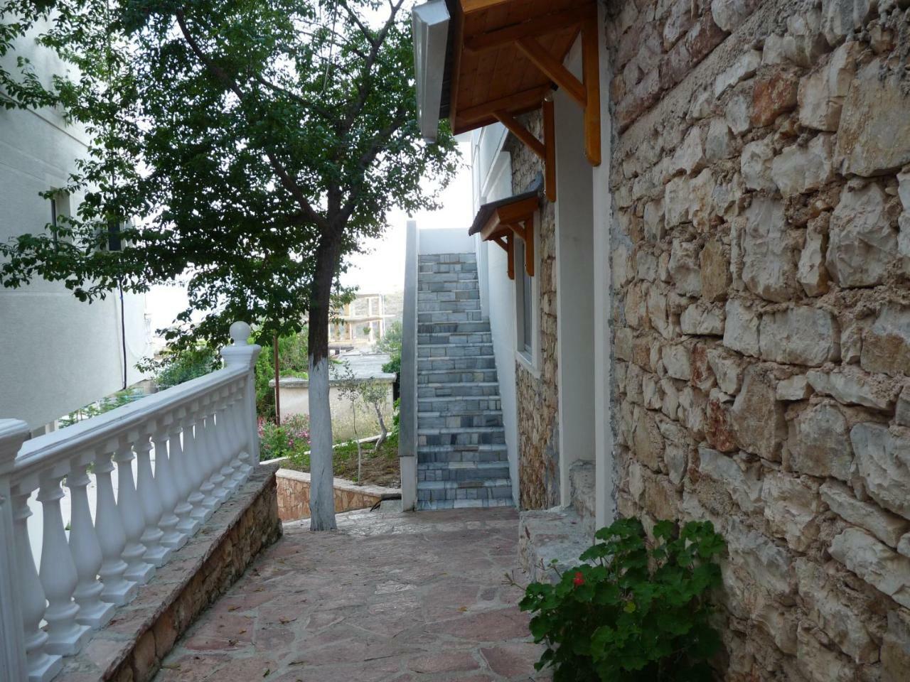 Apartment Dejvi Sarandë Eksteriør billede