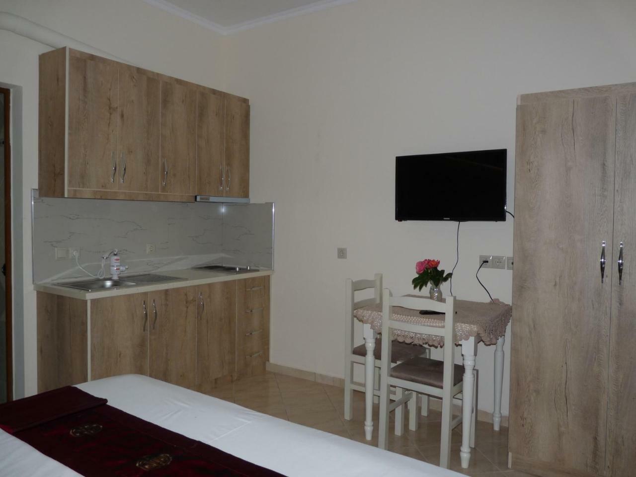 Apartment Dejvi Sarandë Eksteriør billede