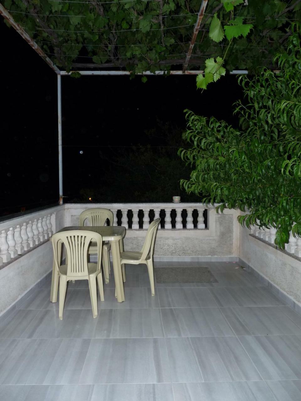 Apartment Dejvi Sarandë Eksteriør billede